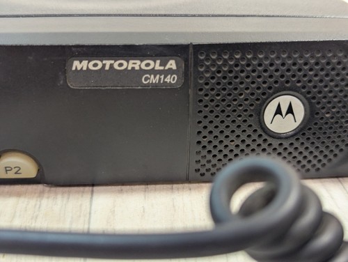 Motorola Cm140 Cb Radio Communication Device - Picture 2 of 7
