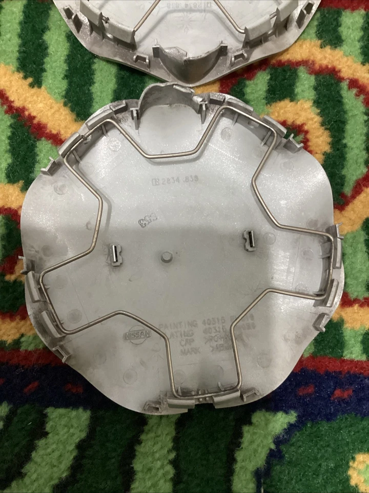 Infiniti M35 M45 2006 2007 18" tapa central 8 radios P#40315-Eh060 fabricante de equipos originales 1 pieza Foto 3 de 4