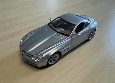 Maisto Mercedes-Benz Vision SLR (1999) 1:18   Silber, Concept Car, Vitrinenmodel