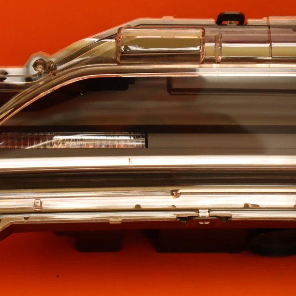 LEXUS LC500 BRAKE LIGHT LOWER CENTER 2018-2020 2021 2022 2023 2024 OEM - Image 3 of 4