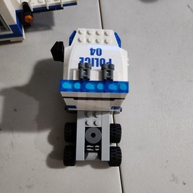LEGO City 60139 Police Mobile Command center 95% complete