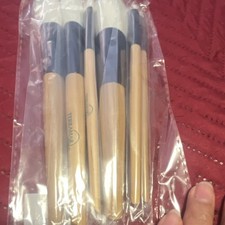 Juego de brochas de maquillaje Terramar mango de madera beige negro blanco fibra sintética