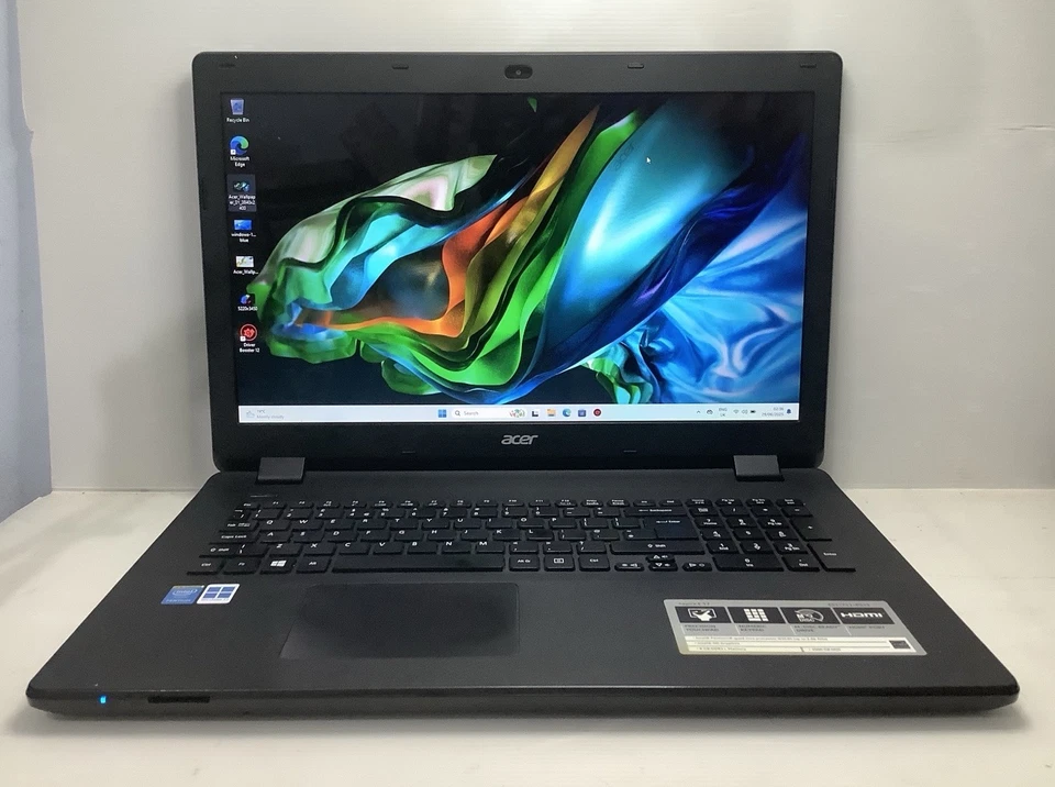 17.3” ACER ASPIRE ES1-711, 8GB, INTEL PENTIUM@2.16GHz,240GB SSD,WIN 11 PRO (210) - Image 2 of 4
