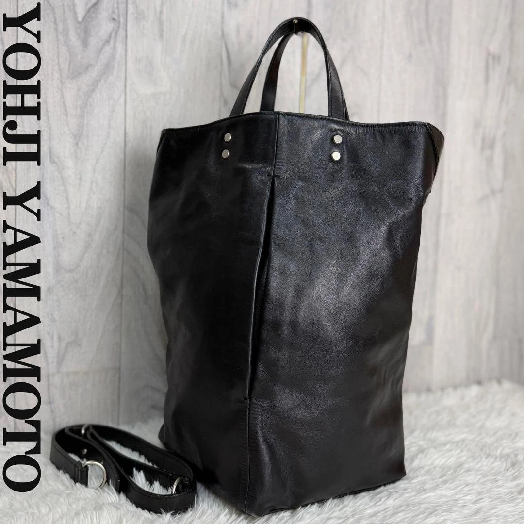 Yohji Yamamoto Black Leather Exterior Bags & Handbags for Women