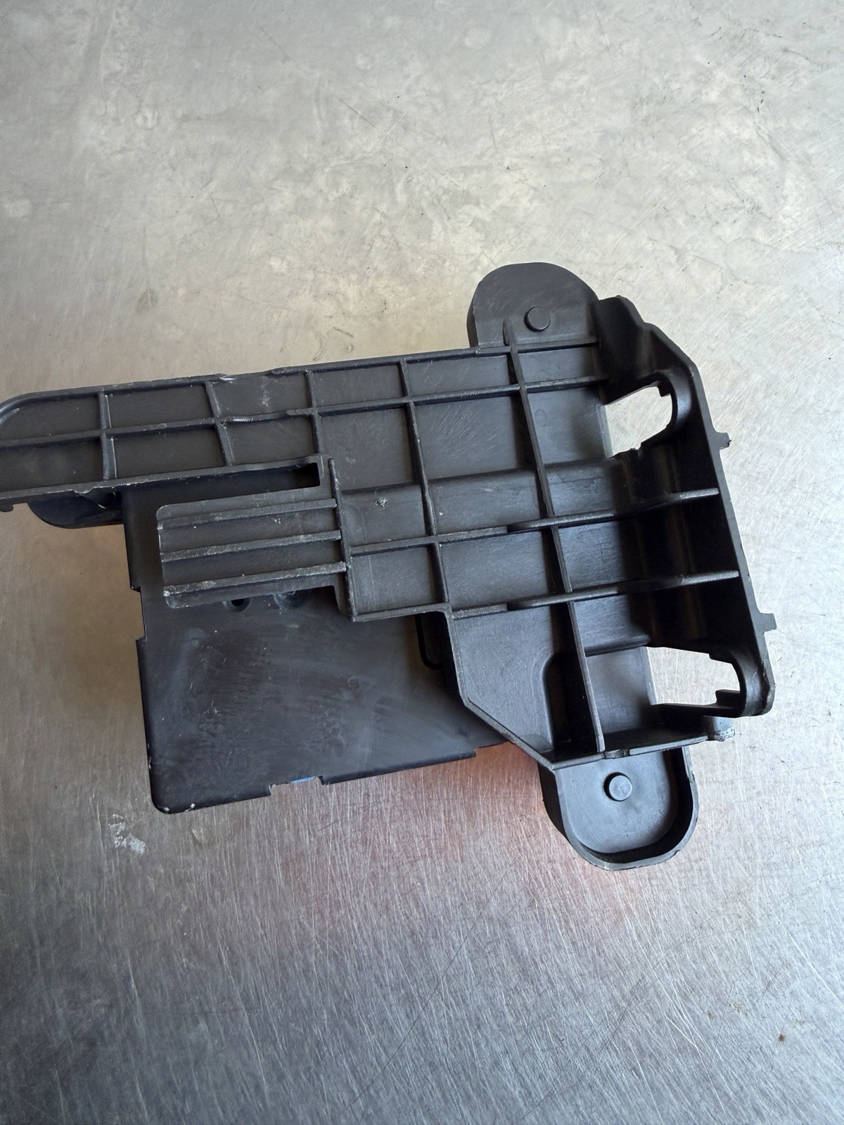 17-20 MASERATI Levante CAMERA CONTROL MODULE ECU 006701052760