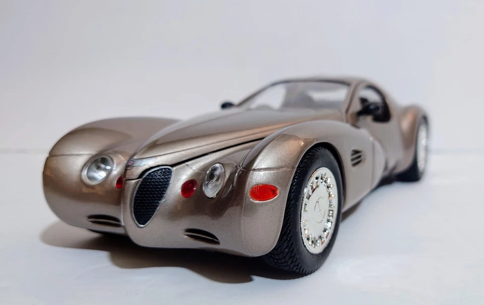 1:18 Diecast 1995 Chrysler Atlantic Concept Car By Guiloy Top Line - Image 2 of 4