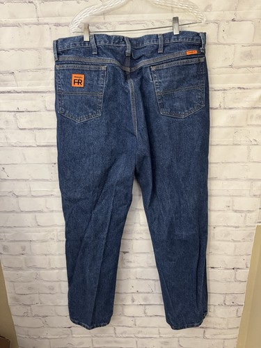 Wrangler Riggs Workwear Pantaloni Da Lavoro Uomo FR Ignifughi, Relaxed Fit, 94% Cotone, 36W X 32L, Colore Midstone