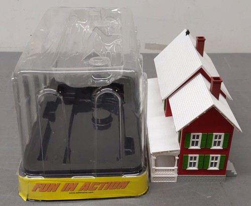 Casa de campo MTH 30-90588 O RailKing #4 con luces de Navidad en funcionamiento EX/caja | Zustand: Used