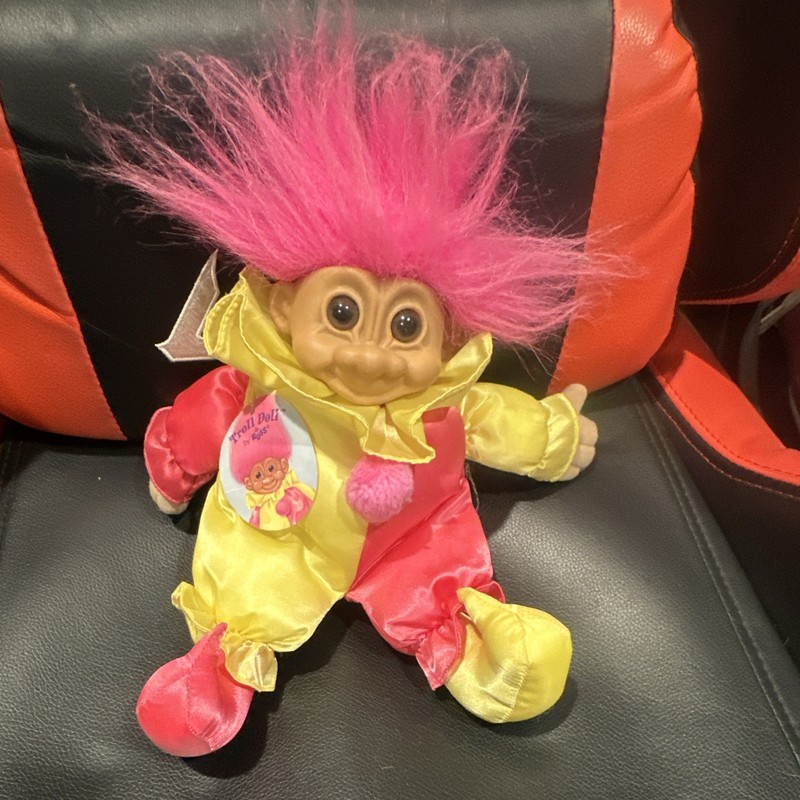 Russ Troll Doll Plush Pink Hair Yellow & Pink Outfit 1990 Vintage MPN 3604