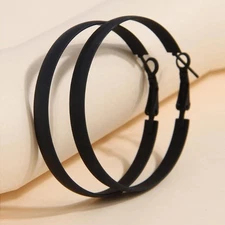 Women's Black Geometric Circular Earrings Retro Fashion Ear Buckle Ferroalloy