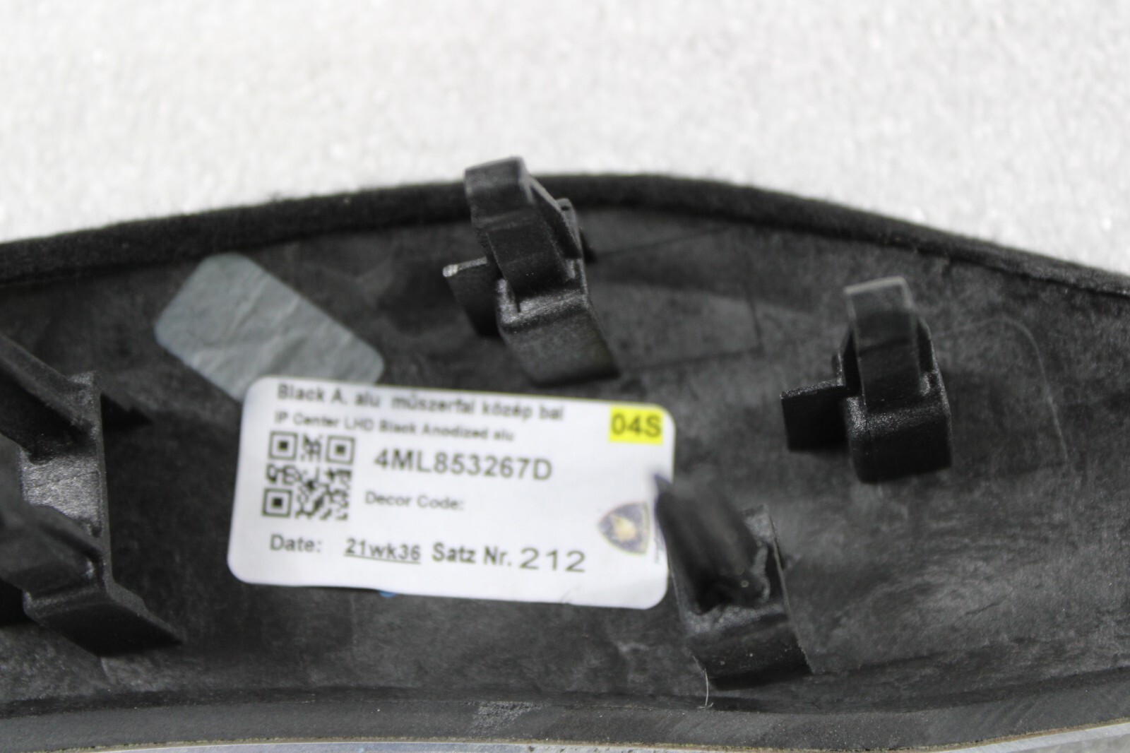 Lamborghini Urus, LH, Left, Front Console Upper Trim, Used, P/N 4ML853267D