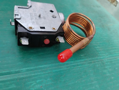 Johnson Controls P20DB-1C Pressure Limit Control w/Manual Reset 100-425 PSI - Picture 3 of 5