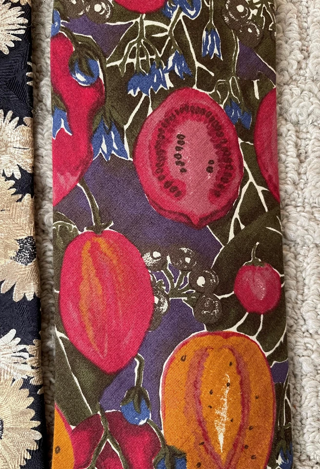 Lot of 4 Structure Ties Floral Red Yellow Black White Fruit Italian Fabric - Изображение 2 из 4