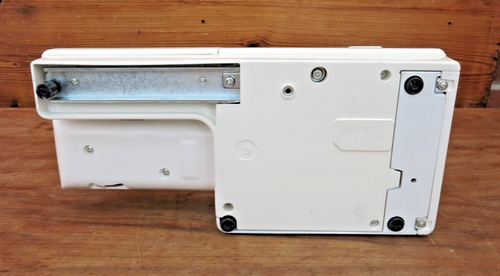 JANOME - MS2522 LIMITED EDITION - SEWING MACHINE – LIGHTLY USED – 2 of 3 LISTED - Picture 16 of 17