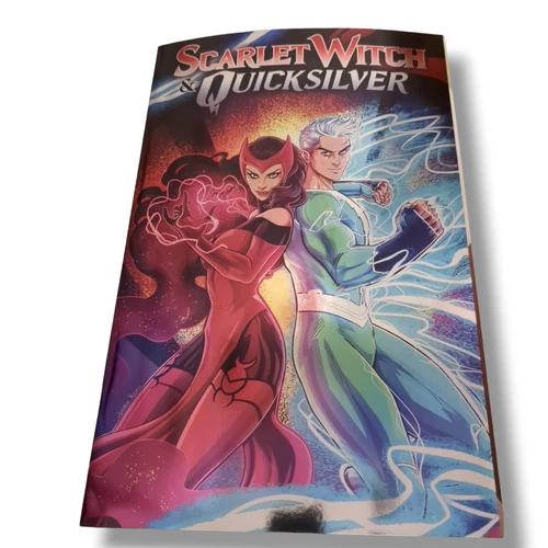 SCARLET WITCH & QUICKSILVER #1 - LUCIANO VECCHIO - FOIL VARIANT (2024)