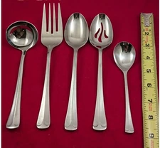 Ekco COLONIAL RICHMOND Korea Stainless Satin & Glossy 5-Piece Serving Set