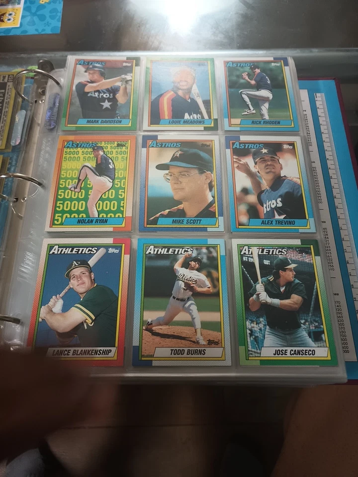 Lote de cartões de beisebol vintage anos 1990 MLB Topps Ring Binder - Imagem 4 de 4
