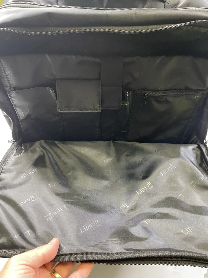 LIPAULT PARIS 15” BOLSA TOTE DE VIAGEM ROLANTE - PRETA - 2 RODAS - ALÇA RETRÁTIL - Imagem 2 de 4