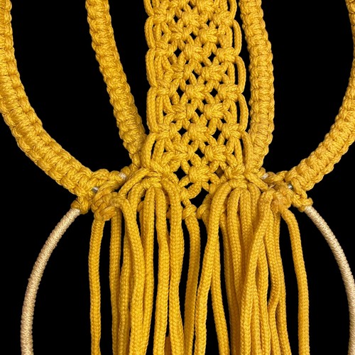 Vintage Retro Yellow Macrame Frog Wall Hanger Towel Soap Holder Ceramic Eyes - Picture 14 of 15