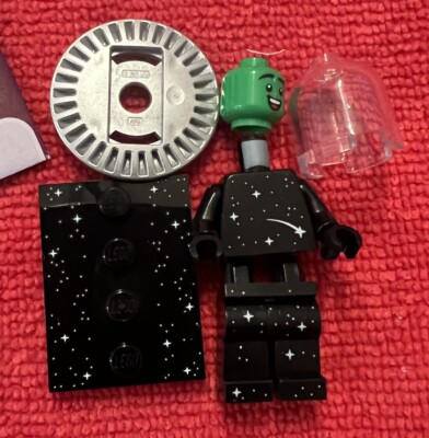 🔥 LEGO CMF Series 26 MiniFig 71046-7 Flying Saucer Costume 🔥 LEGO CMF Series 26 MiniFig 71046-7 Flying Saucer Costume