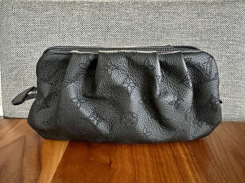Authentic Louis Vuitton Monogram Mahina Mini Scala Pouch - Black - Picture 3 of 8