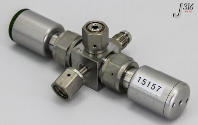 カム 15157 SWAGELOK 2-VALVE 3-PORT DOUBLE 1/4