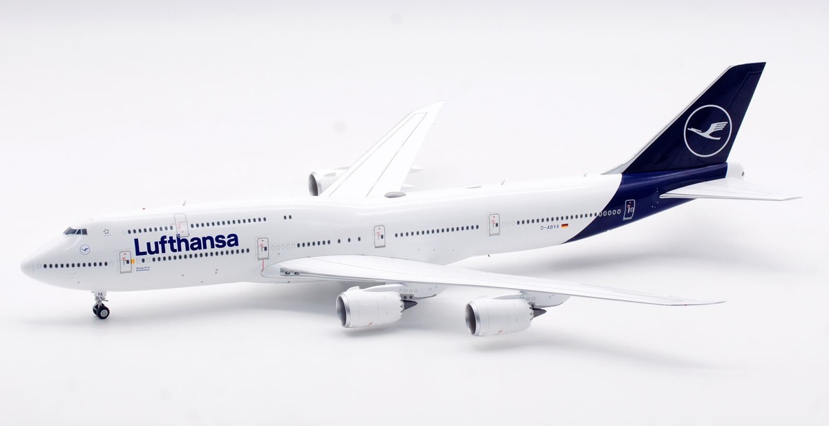 Lufthansa Boeing 747-8 D-ABYA スケール1:200 Lufthansa - B747-8- 38.15cm - D-ABYA - Scale 1/200 – Flying