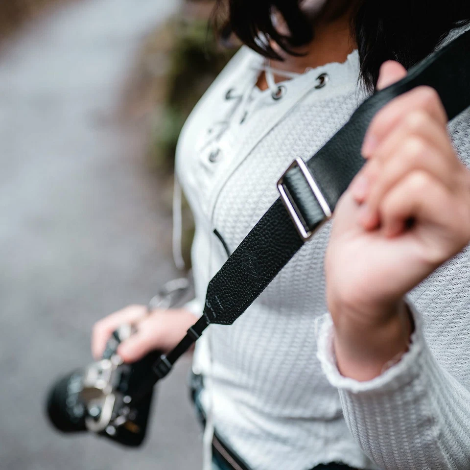 Correa de cámara de cuero genuino negra - larga ajustable para DSLR/Canon/Nikon Foto 3 de 4