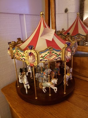 1990 San Francisco Music Box Company Carousel Big Vintage With Horses