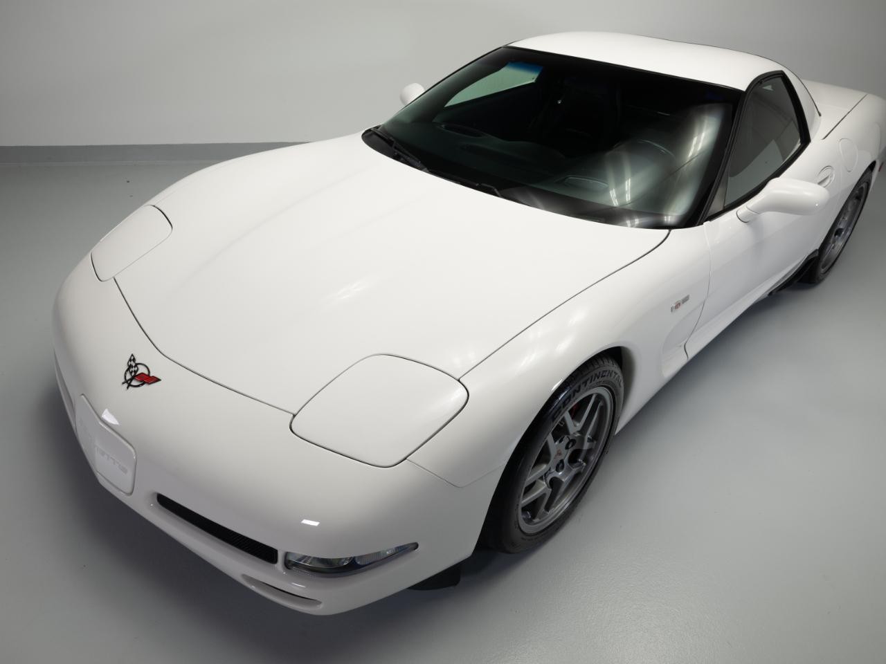 2001 White Chevrolet Corvette   | C5 Corvette Photo 2