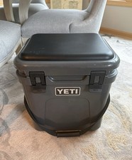 YETI Roadie 24 Hard Cooler Charcoal Gray Ice Chest w/ OEM Seat Cushion Strap