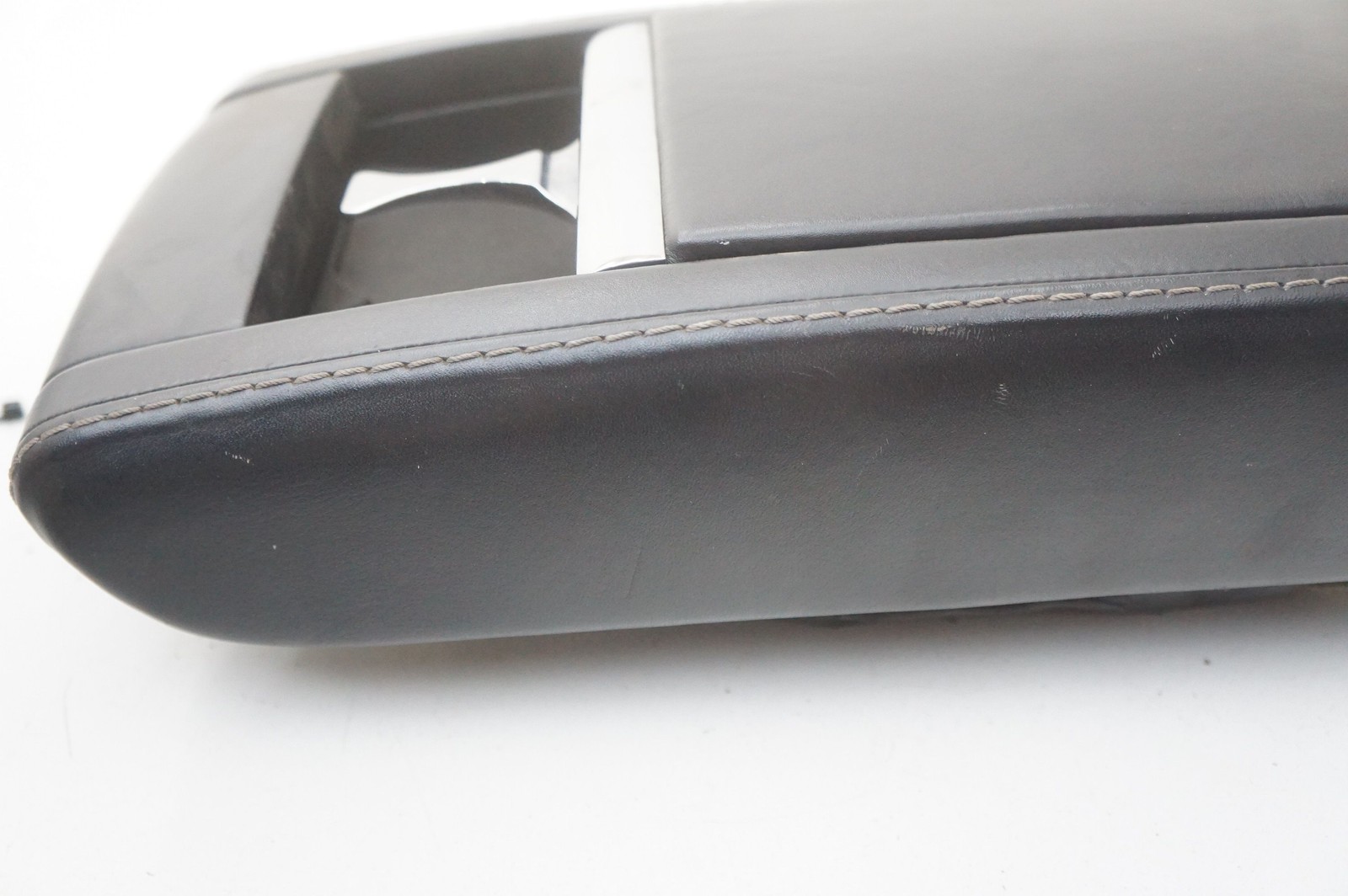 Center Console Armrest Trim Cover Panel OEM Aston Martin V8 Vantage 2008 *Note*
