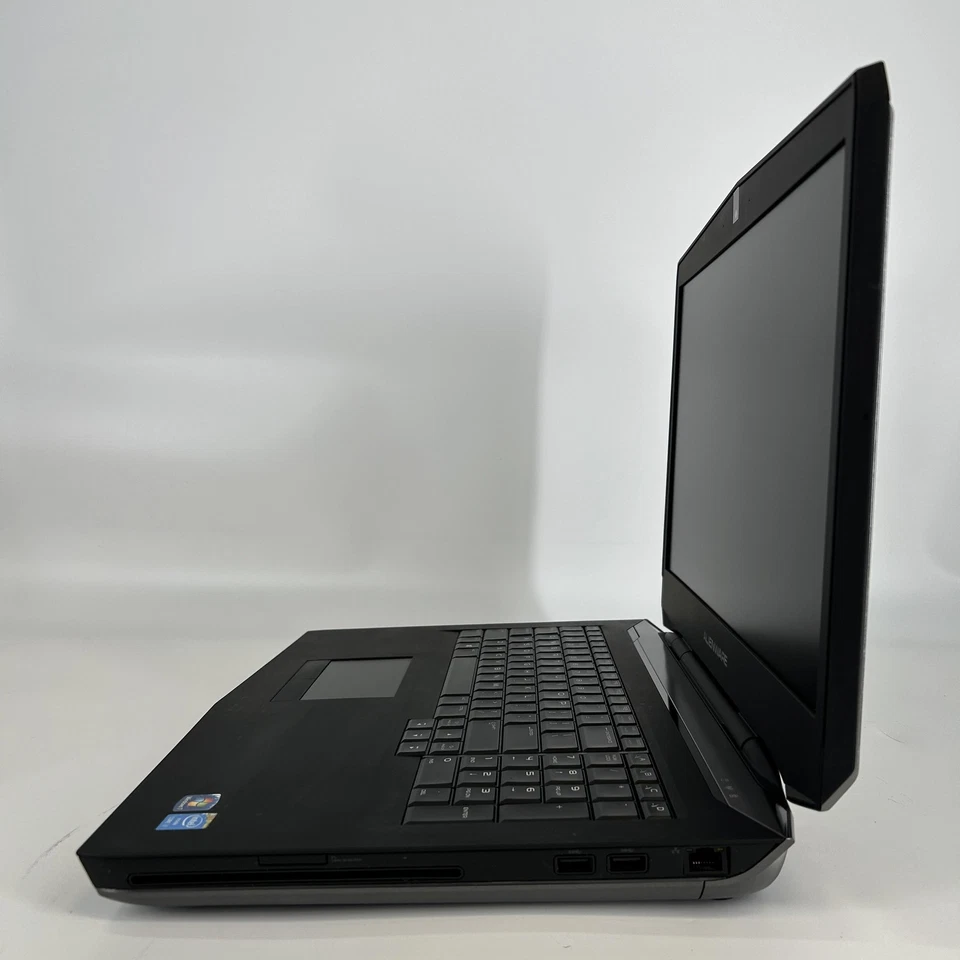 Dell Alienware 17 R2 FHD i7-4700MQ 2.40GHz 8GB 750GB HDD NVIDIA GTX 765M Good - Image 4 of 4