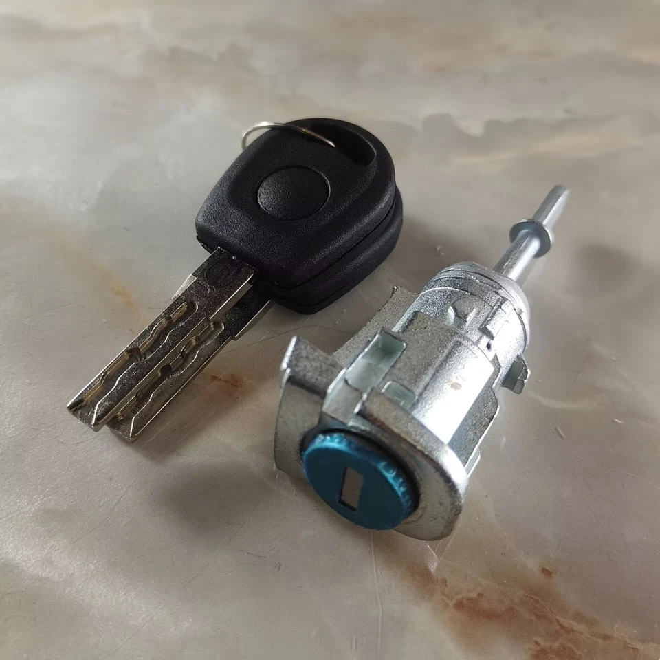 Adecuado para Volkswagen POLO cerradura puerta izquierda dos llaves Foto 2 de 4