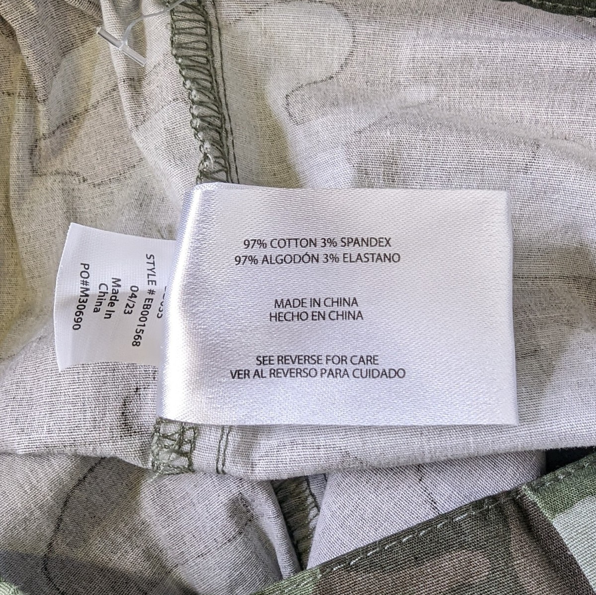 Eddie Bauer Womens XS Green Woodland Camo Cargo Pleated Pants