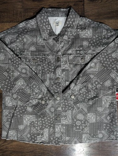EASEL Mineral Washed Loose Fit Snap Front Lux Denim Jacket Gray w/ White Paisley - Picture 2 of 19