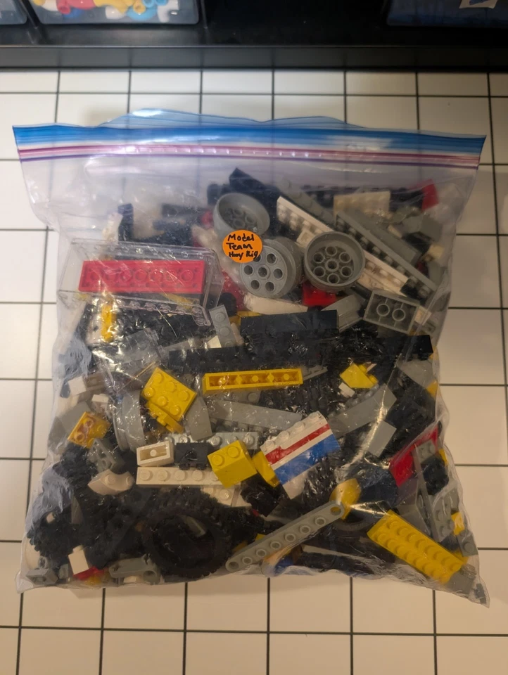 LEGO 5580. Model Team: Highway Rig - Image 3 of 3