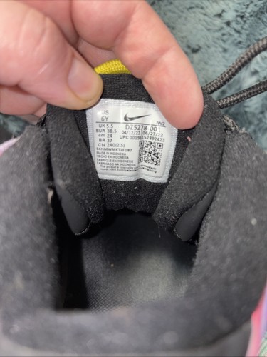 Nike Air More Uptempo 96 schwarz Court lila Kinder - DZ5278-001 Größe 6Y - Bild 7 von 9