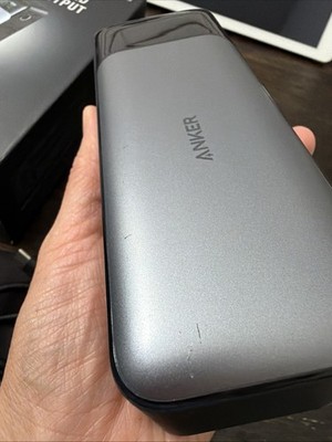 Anker 737 Portable Power Bank 140W 24000mAh Smart Display A1289