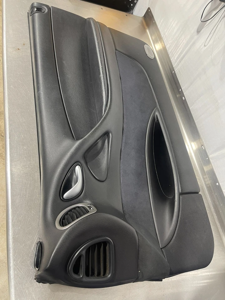 2004 Pontiac GTO Black Passenger Leather Door Panel Replacement Foto 4 de 4