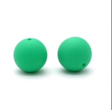 5 pc. Kelly Green Silicone 15mm beads Food Grade silicone Solid color 121191030
