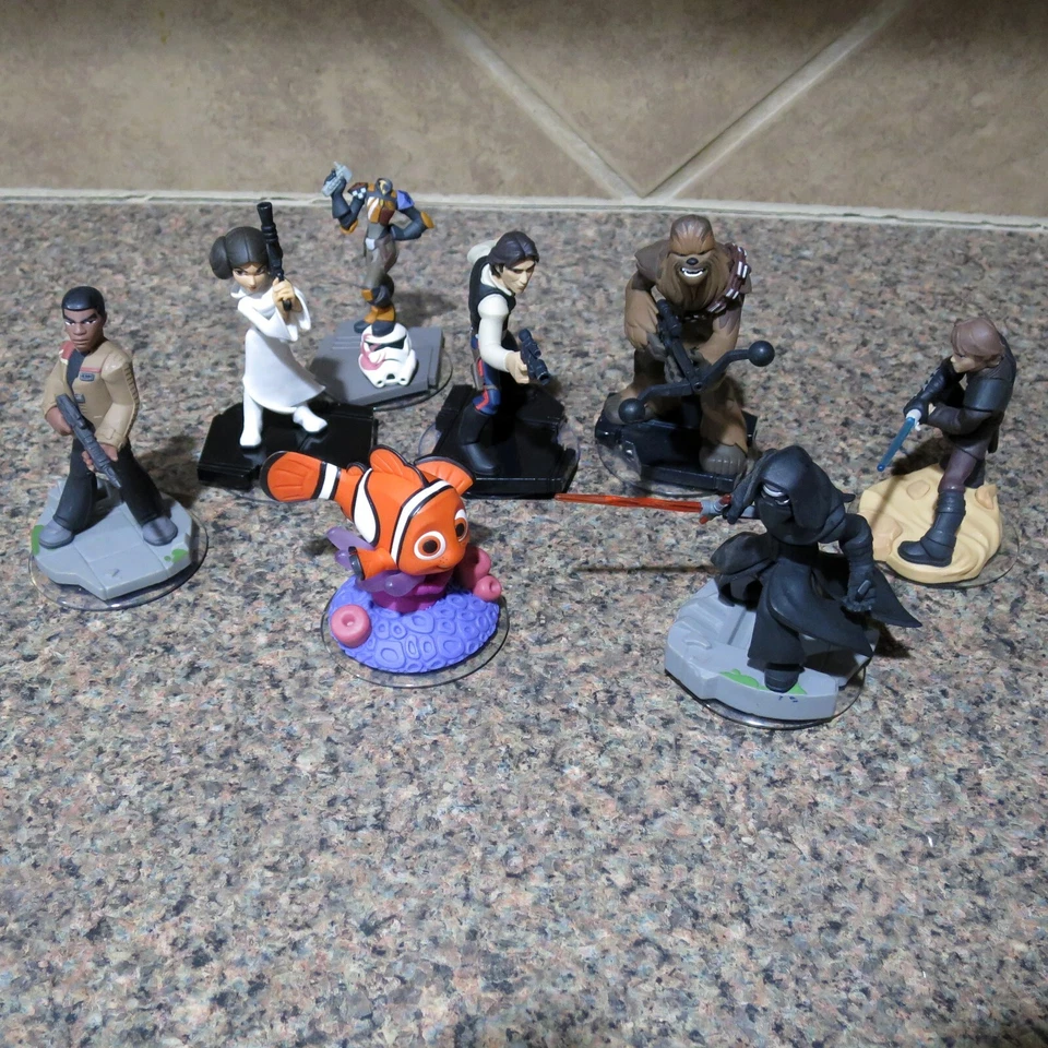 Disney Infinity 3.0 Game Xbox One Starter Star Wars Bundle Lot - Image 4 of 4