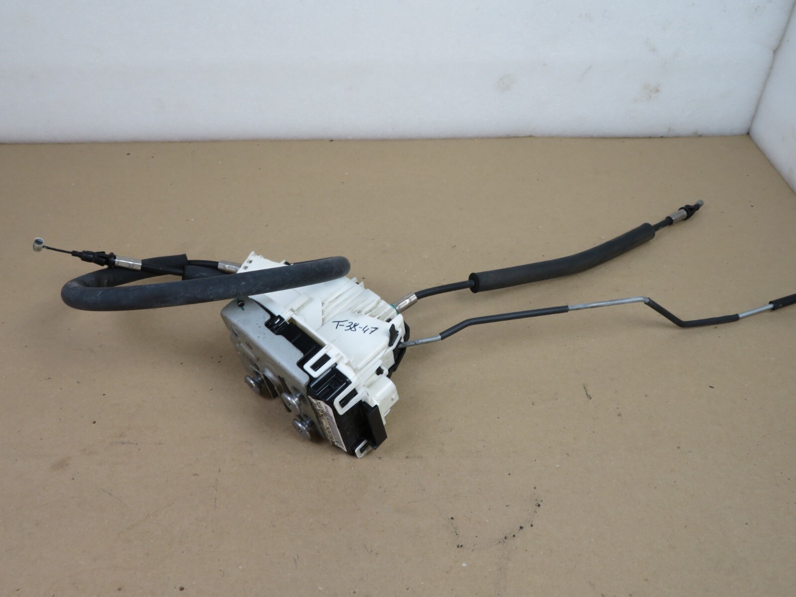 2014-2017 MASERATI GHIBLI REAR LEFT DRIVER SIDE DOOR LATCH LOCK ACTUATOR OEM