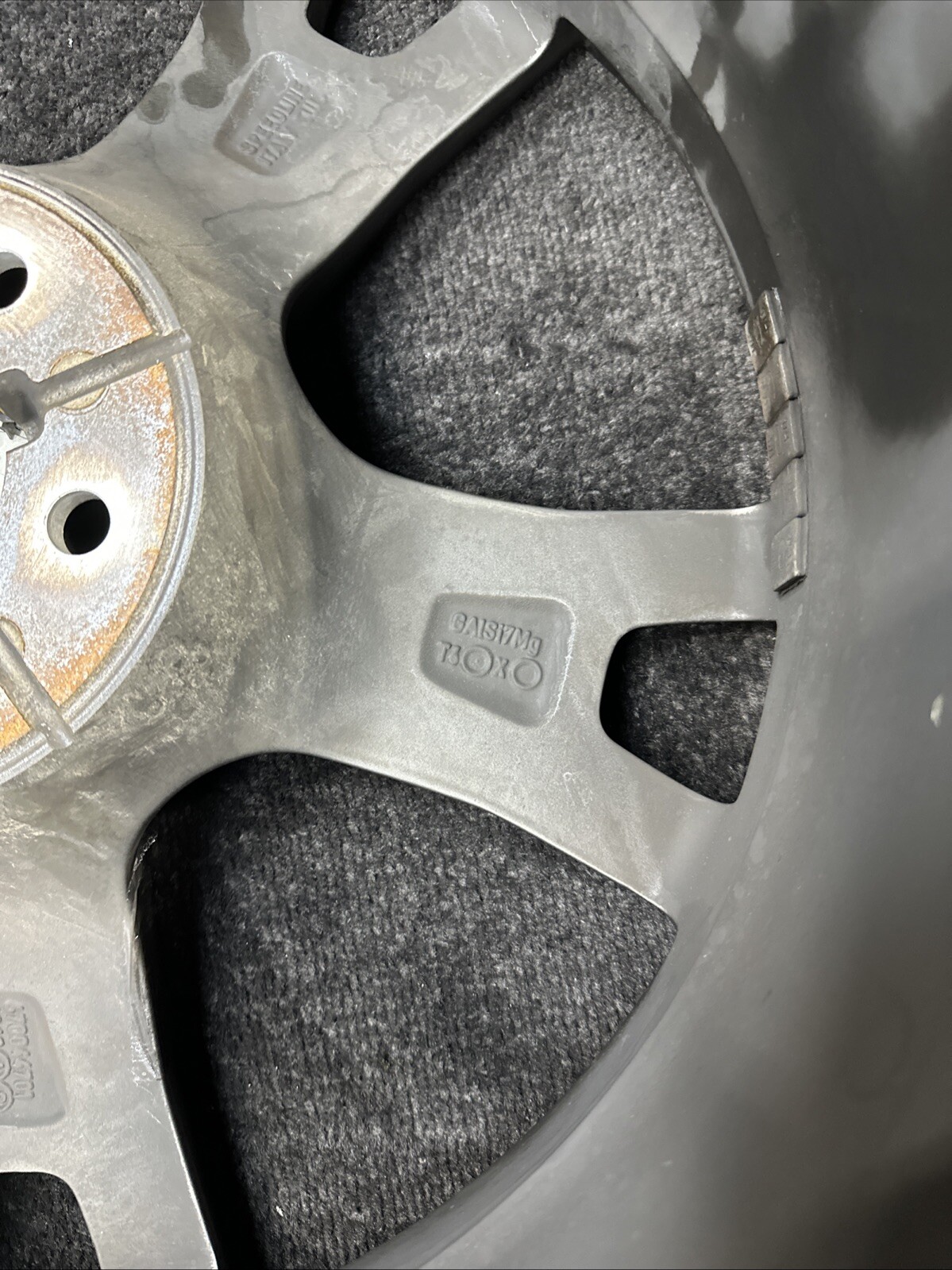 2017-2020 Maserati Levante 20” Factory Rim 20x9 Wheel OEM 670044701