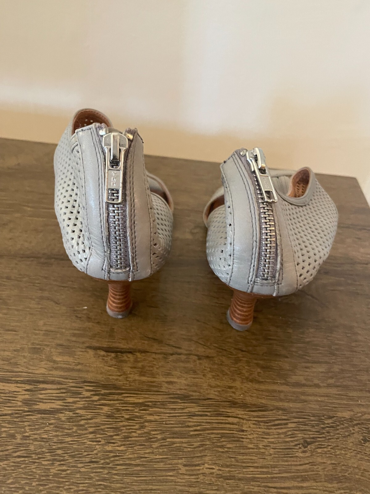 Corso Como Open Toe Heel Size 9.5 - image 3