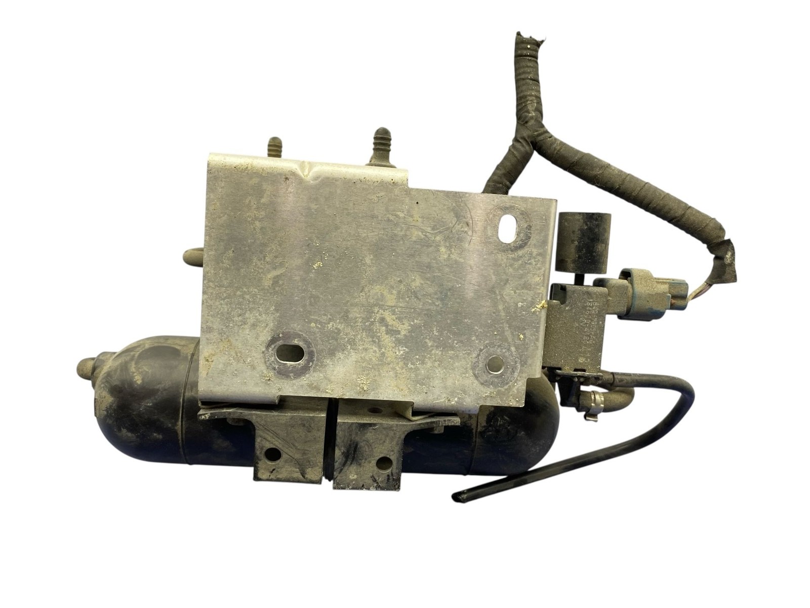 2010-2019 Aston Martin Rapide DDAJ EXHAUST SOLENOID VACUUM PUMP TANK RESERVOIR