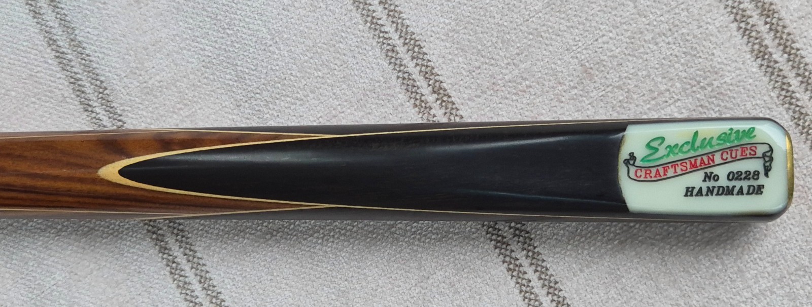 Craftsman Cues Handmade 'Exclusive' Snooker cue (No 0228) 20oz - 58.5" - 10mm