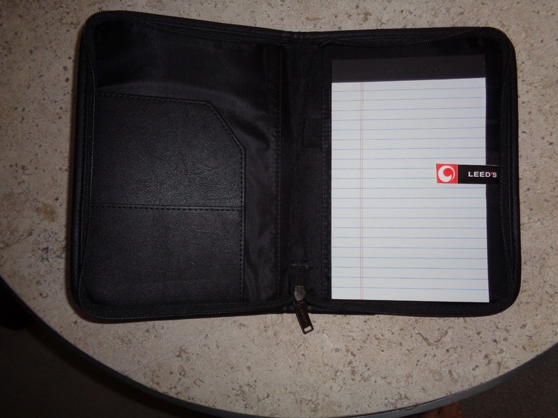 Leeds Business Leather Portfolio Zippered Note Pad Organizer 9-1/2 x 7 inches