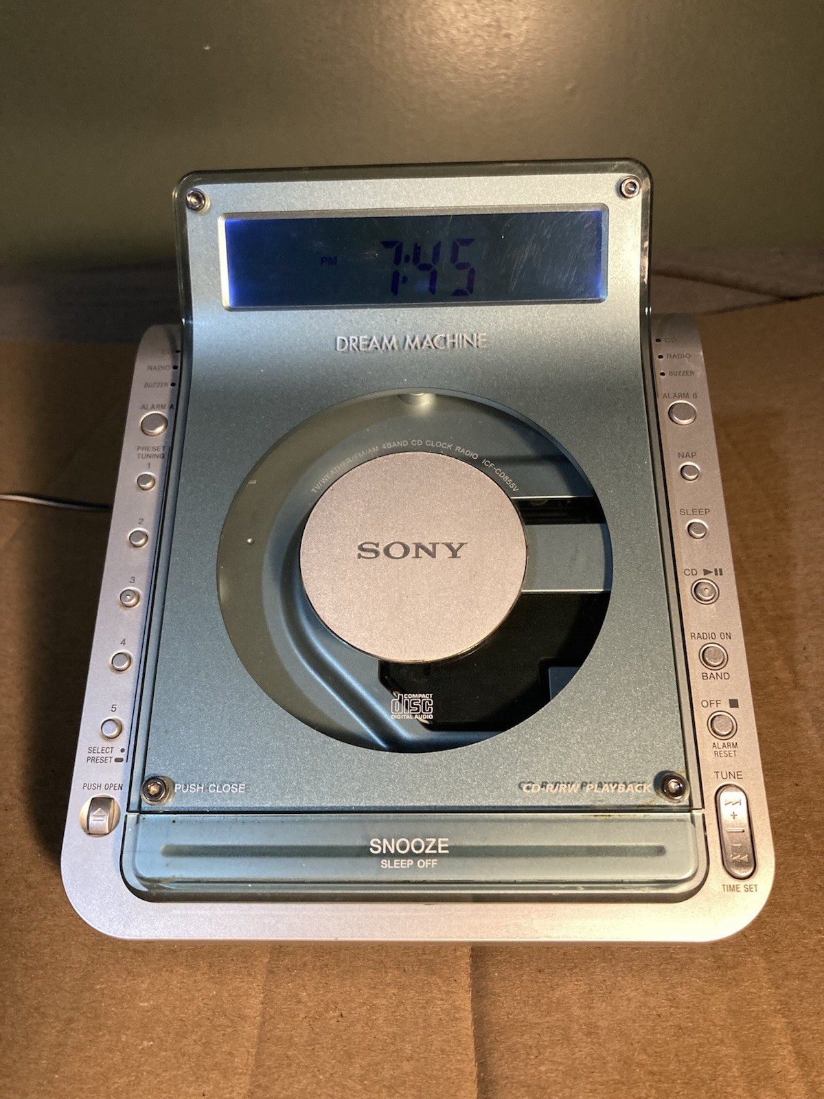 Sony Dream Machine Alarm Clock CD Player Radio ICF-CD855V Tested Working