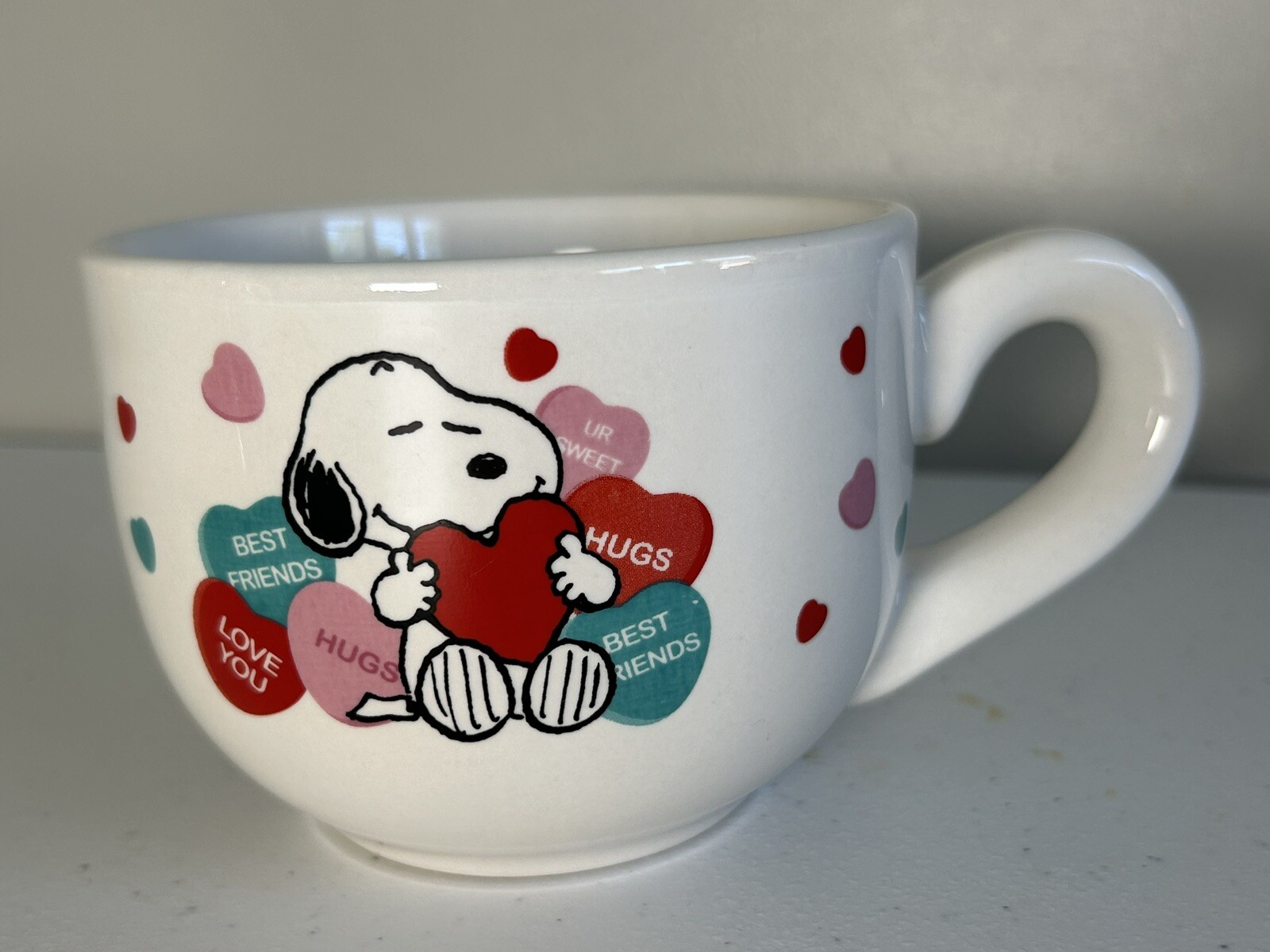 Peanuts Snoopy Dan Dee International Love Hugs Be Mine Valentine Coffee Cup Mug
